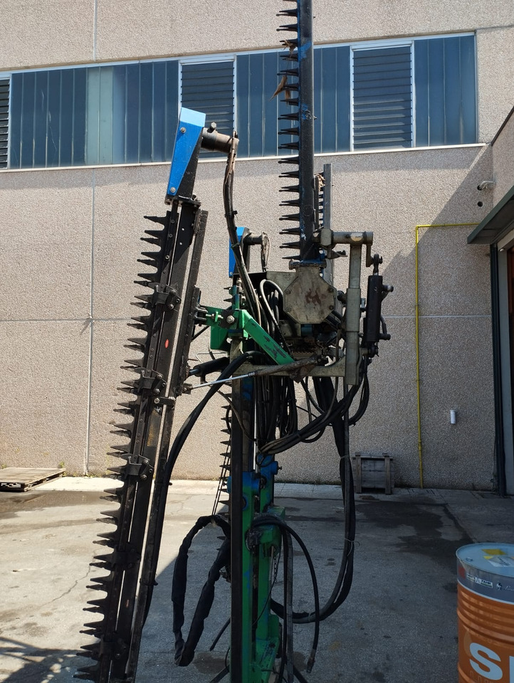 Cimatrice usata doppia VBC - Dàn băm cỏ/ Mulcher: hình 2 Cimatrice usata doppia VBC - Dàn băm cỏ/ Mulcher: hình 2