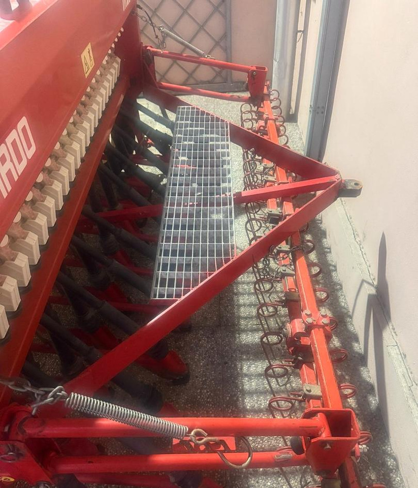 Seminatrice usata Gaspardo M250 - Máy gieo hạt: hình 4 Seminatrice usata Gaspardo M250 - Máy gieo hạt: hình 4