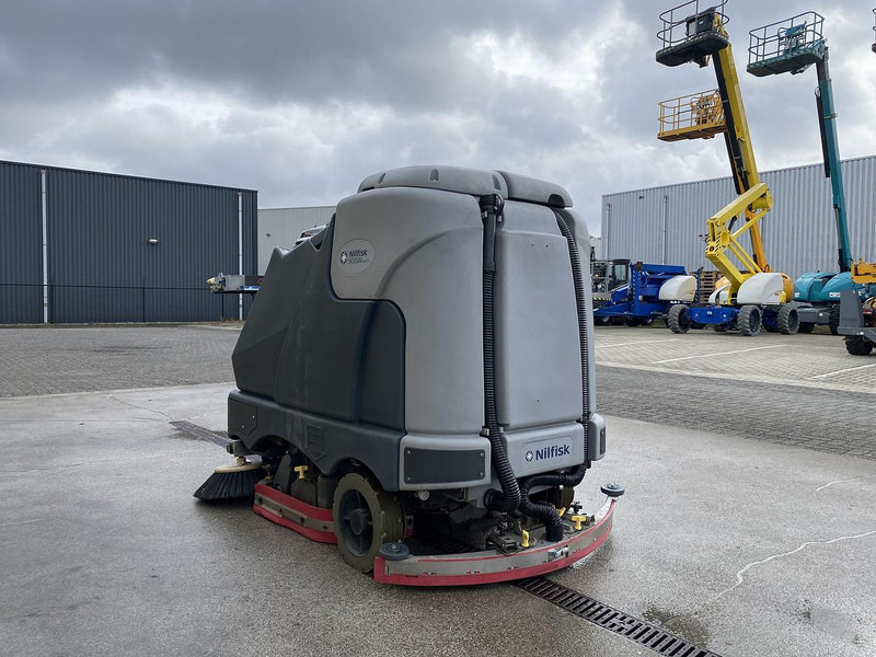 Nilfisk SC6500 1100C, Veeg- Schrobmachine - Máy chà sàn: hình 4 Nilfisk SC6500 1100C, Veeg- Schrobmachine - Máy chà sàn: hình 4