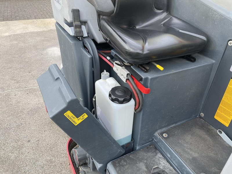 Máy chà sàn Nilfisk SC6500 1100C, Veeg- Schrobmachine: hình 11 Máy chà sàn Nilfisk SC6500 1100C, Veeg- Schrobmachine: hình 11