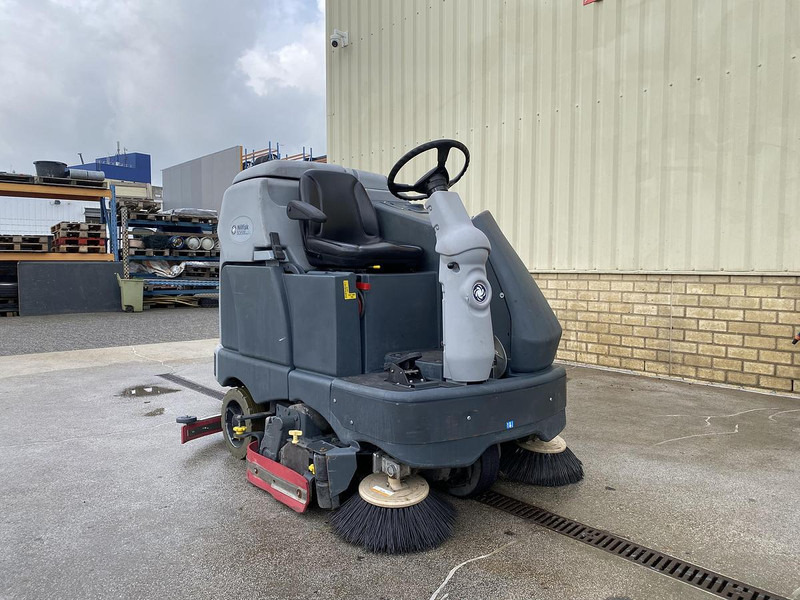 Máy chà sàn Nilfisk SC6500 1100C, Veeg- Schrobmachine: hình 8 Máy chà sàn Nilfisk SC6500 1100C, Veeg- Schrobmachine: hình 8