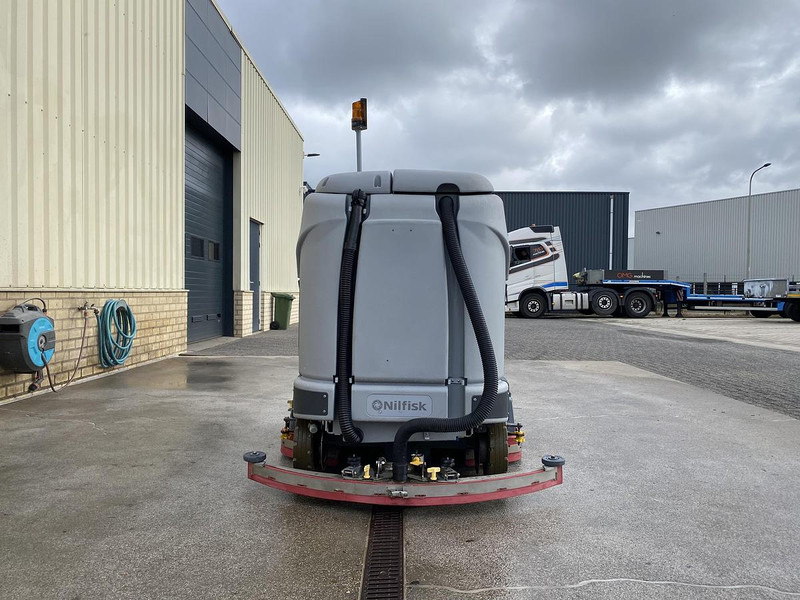 Nilfisk SC6500 1300C, Veeg- Schrobmachine - Máy chà sàn: hình 3 Nilfisk SC6500 1300C, Veeg- Schrobmachine - Máy chà sàn: hình 3