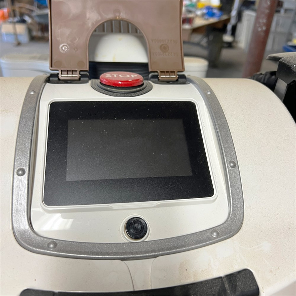 Máy cắt cỏ vườn Ambrogio 4.0 Elite Premium 4 wd: hình 7 Máy cắt cỏ vườn Ambrogio 4.0 Elite Premium 4 wd: hình 7