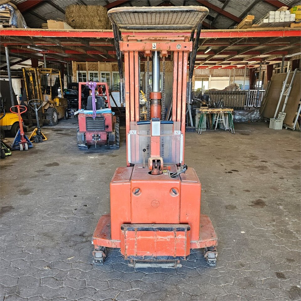 Xe nâng BT BT LSV 1200: hình 7