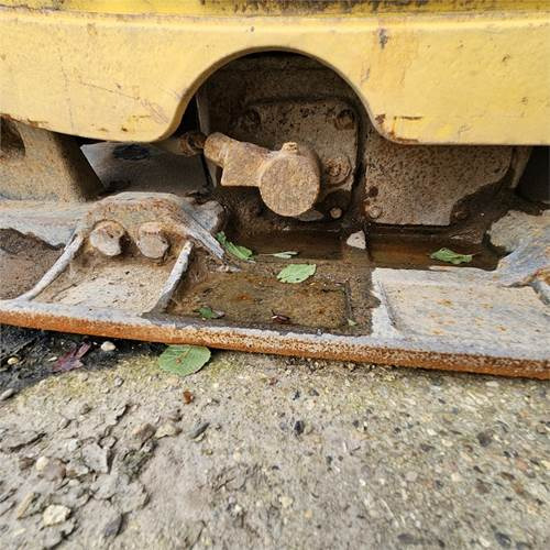 Đĩa rung Bomag BPR 60/65 D: hình 8 Đĩa rung Bomag BPR 60/65 D: hình 8