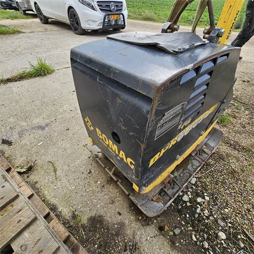 Đĩa rung Bomag BPR 60/65 D: hình 11 Đĩa rung Bomag BPR 60/65 D: hình 11