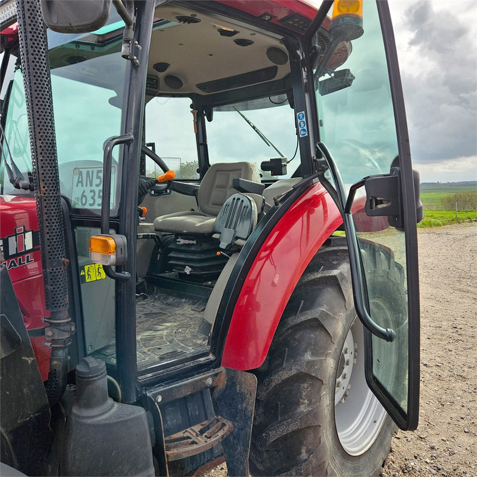 Máy cày CASE IH Farmall 65A: hình 9 Máy cày CASE IH Farmall 65A: hình 9
