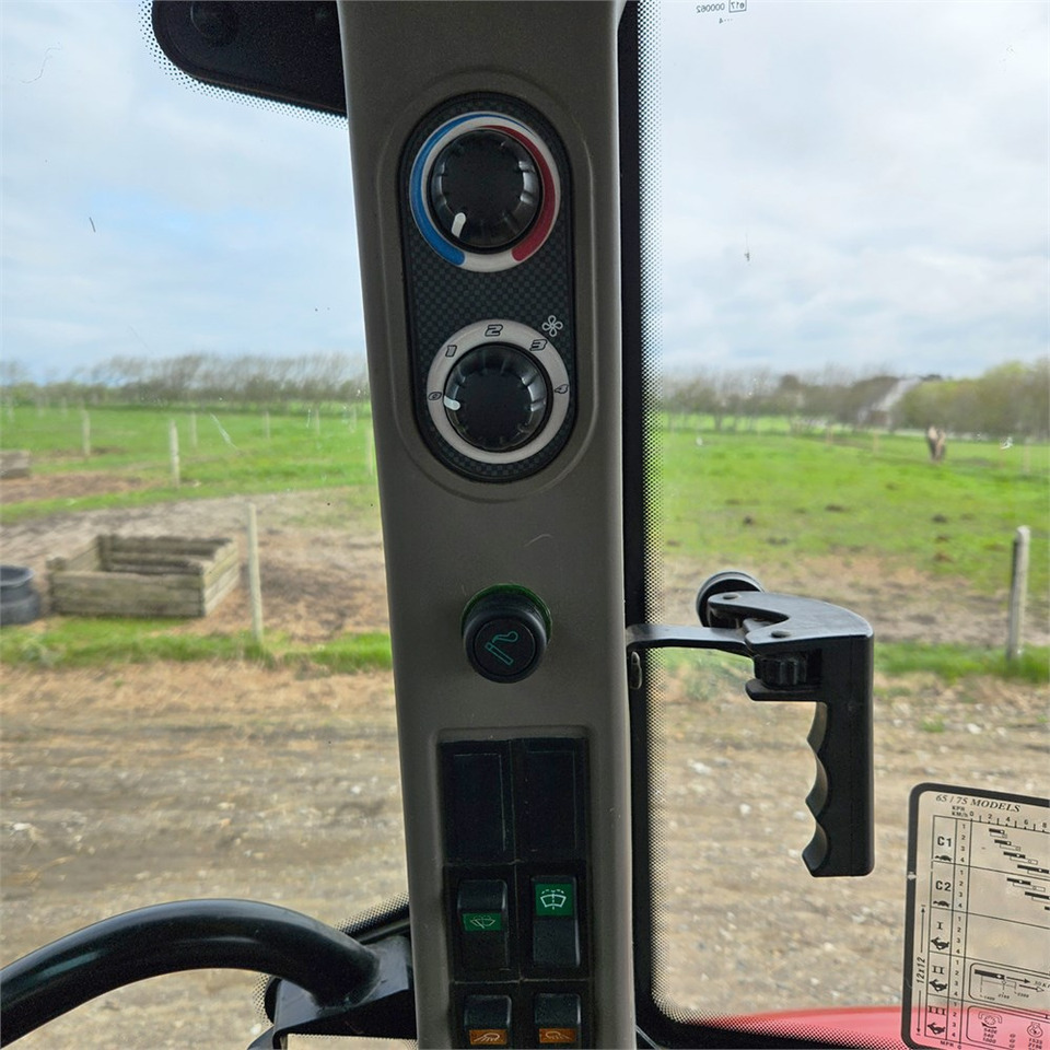 Máy cày CASE IH Farmall 65A: hình 18 Máy cày CASE IH Farmall 65A: hình 18