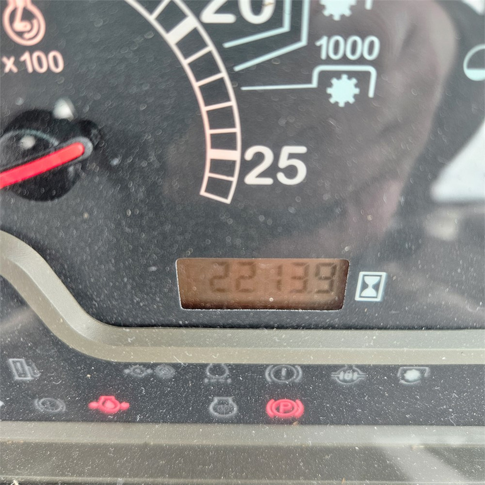 Máy cày CASE IH Farmall 65A: hình 14 Máy cày CASE IH Farmall 65A: hình 14