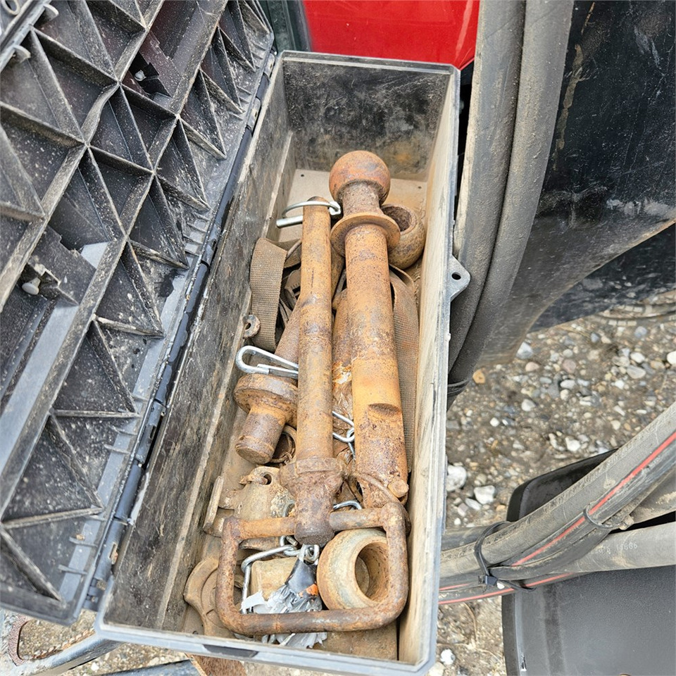 Máy cày CASE IH Farmall 65A: hình 31 Máy cày CASE IH Farmall 65A: hình 31