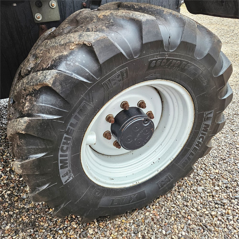 Xe nhấc hình viễn vọng kính CASE IH Farmlift 742: hình 27