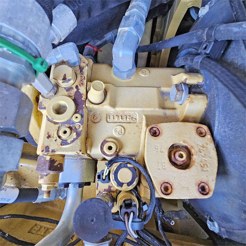 Máy xúc lật bánh lốp Caterpillar 908 H2: hình 24 Máy xúc lật bánh lốp Caterpillar 908 H2: hình 24