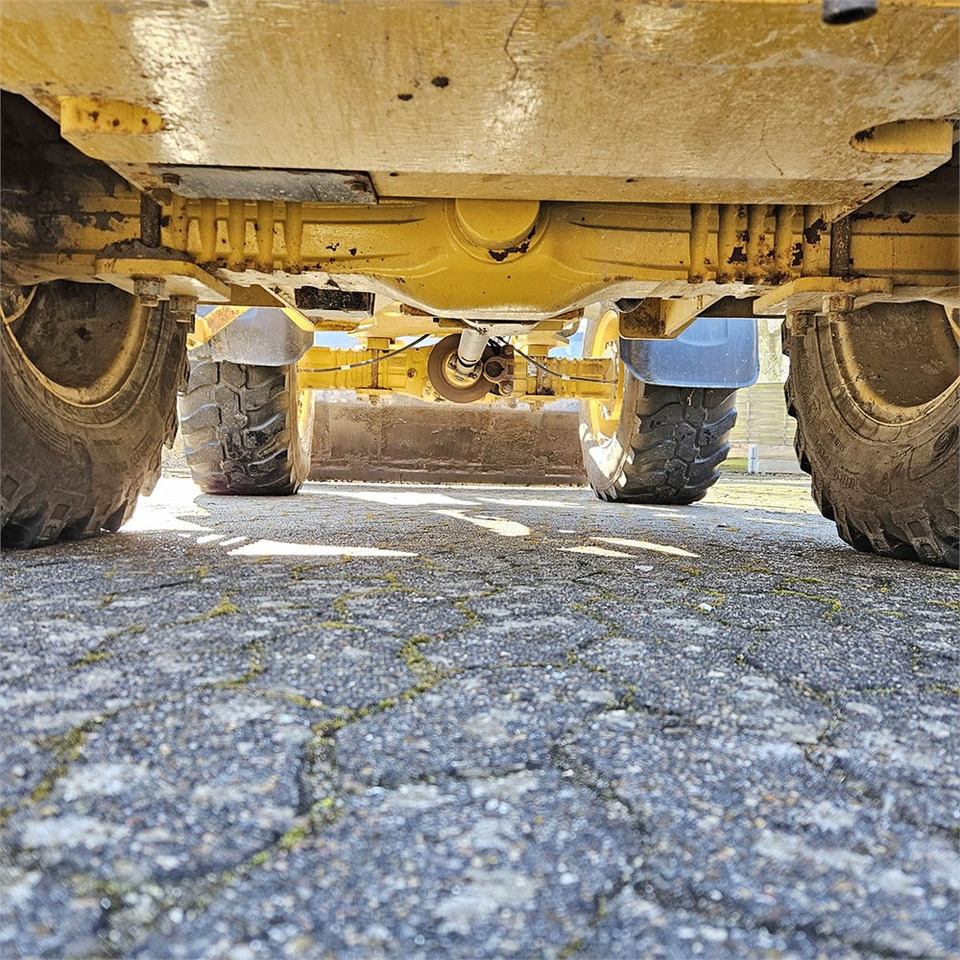 Máy xúc lật bánh lốp Caterpillar 908 H2: hình 34 Máy xúc lật bánh lốp Caterpillar 908 H2: hình 34