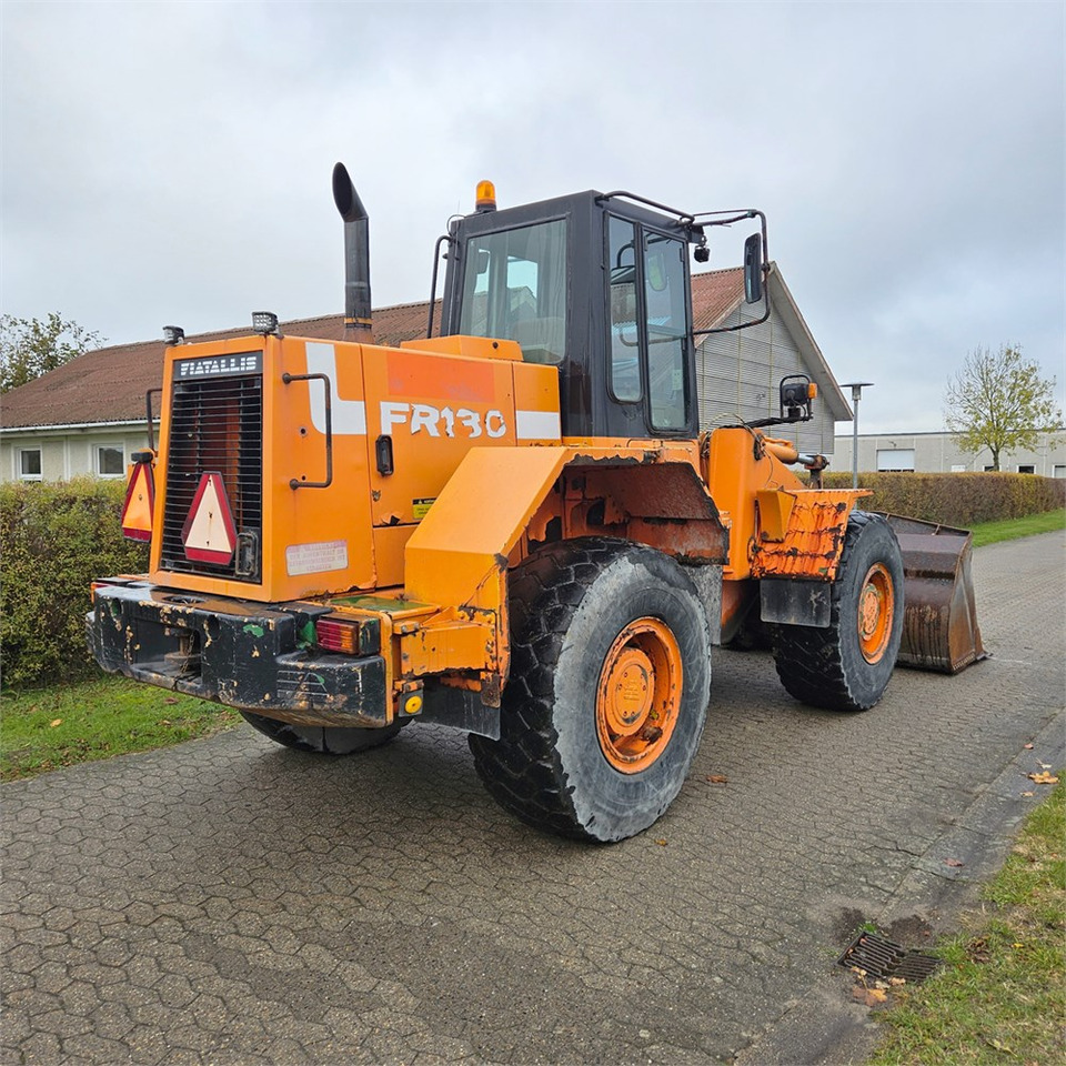 Fiat-Allis FR130 - Máy xúc lật bánh lốp: hình 5 Fiat-Allis FR130 - Máy xúc lật bánh lốp: hình 5