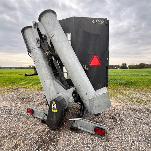 Fliegl ULS 400/500 - Trang thiết bị gia súc: hình 3 Fliegl ULS 400/500 - Trang thiết bị gia súc: hình 3