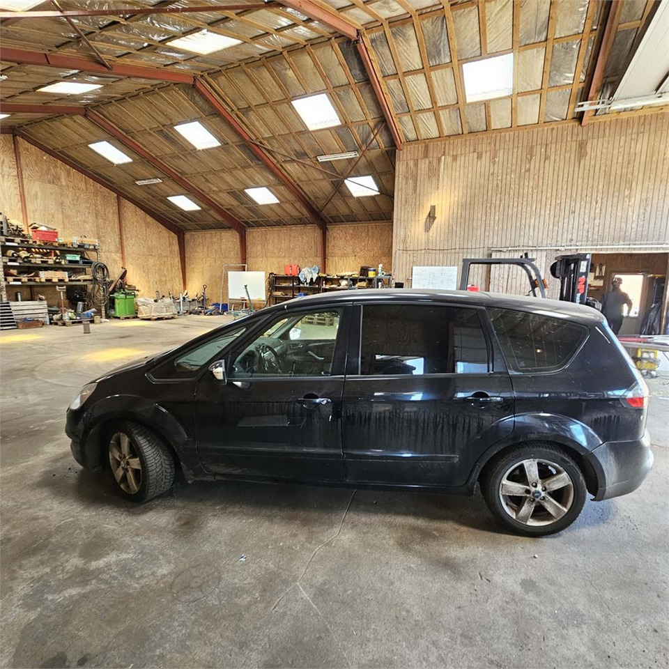 Ford S-Max - SUV: hình 5 Ford S-Max - SUV: hình 5