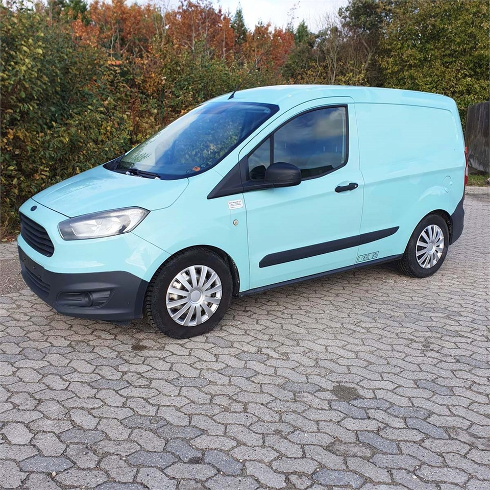 Ford Transit Courier 1,0 Ecoboost - Xe van nhỏ gọn: hình 1 Ford Transit Courier 1,0 Ecoboost - Xe van nhỏ gọn: hình 1