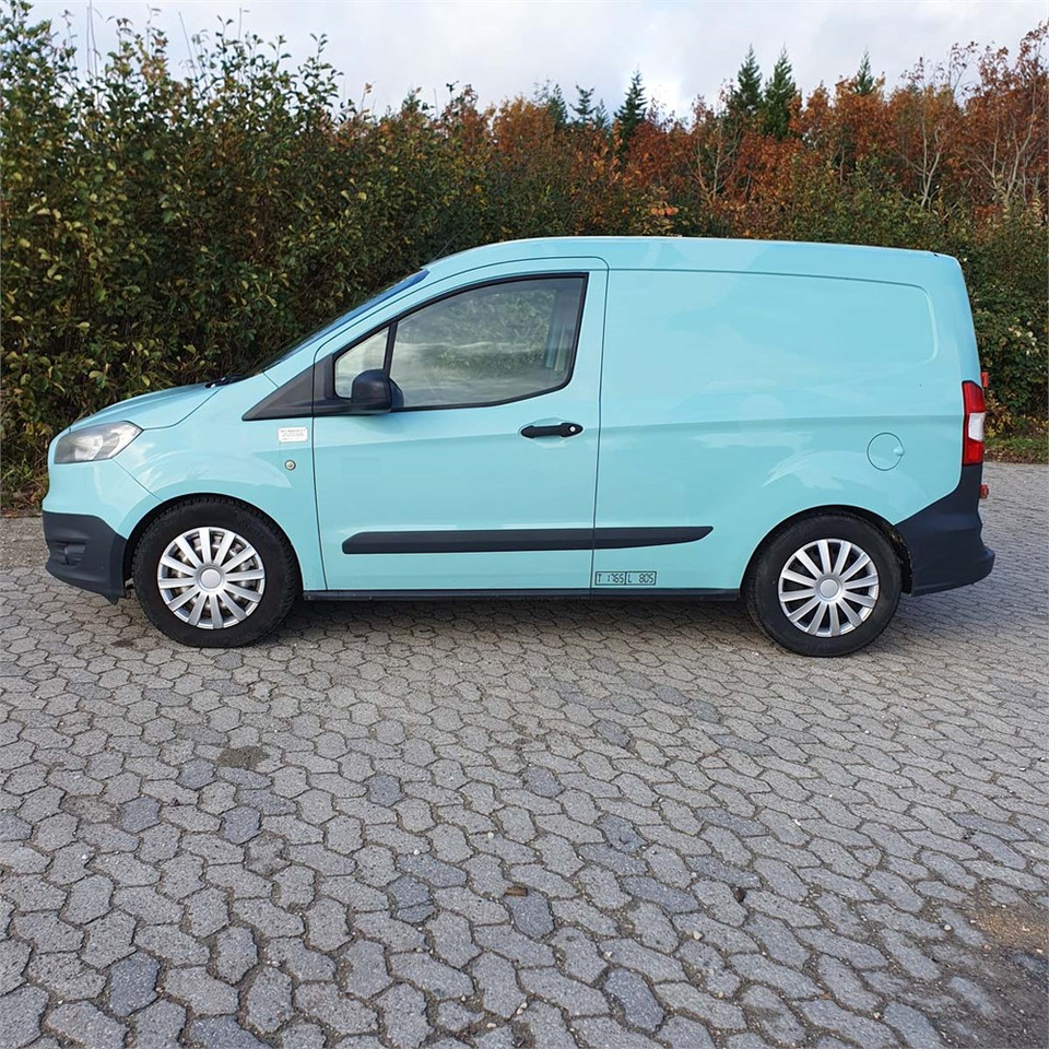 Ford Transit Courier 1,0 Ecoboost - Xe van nhỏ gọn: hình 3 Ford Transit Courier 1,0 Ecoboost - Xe van nhỏ gọn: hình 3