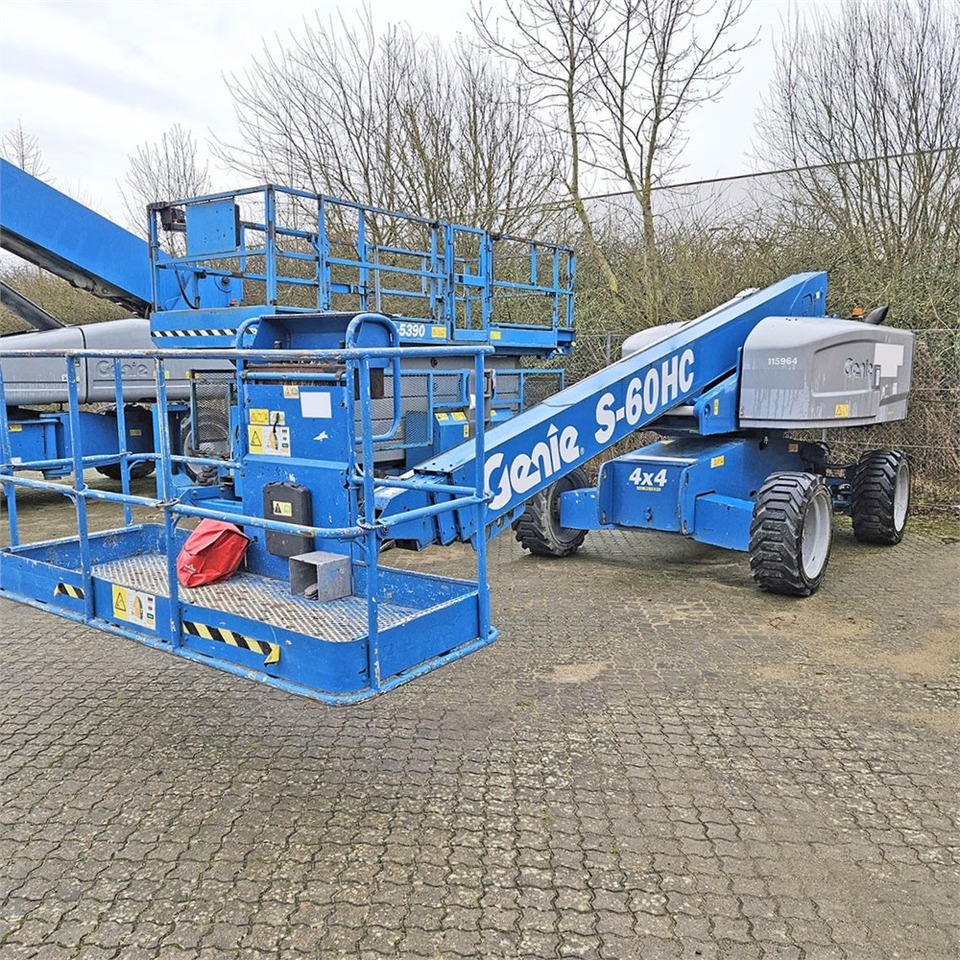 Genie S60HC - Xe nâng người hình viễn vọng kính: hình 1 Genie S60HC - Xe nâng người hình viễn vọng kính: hình 1