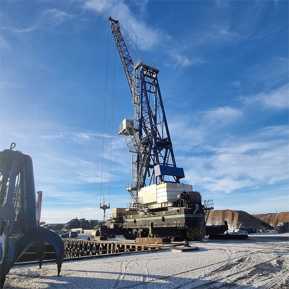 Gottwald HMK 360 E - Cần cẩu tháp: hình 2 Gottwald HMK 360 E - Cần cẩu tháp: hình 2