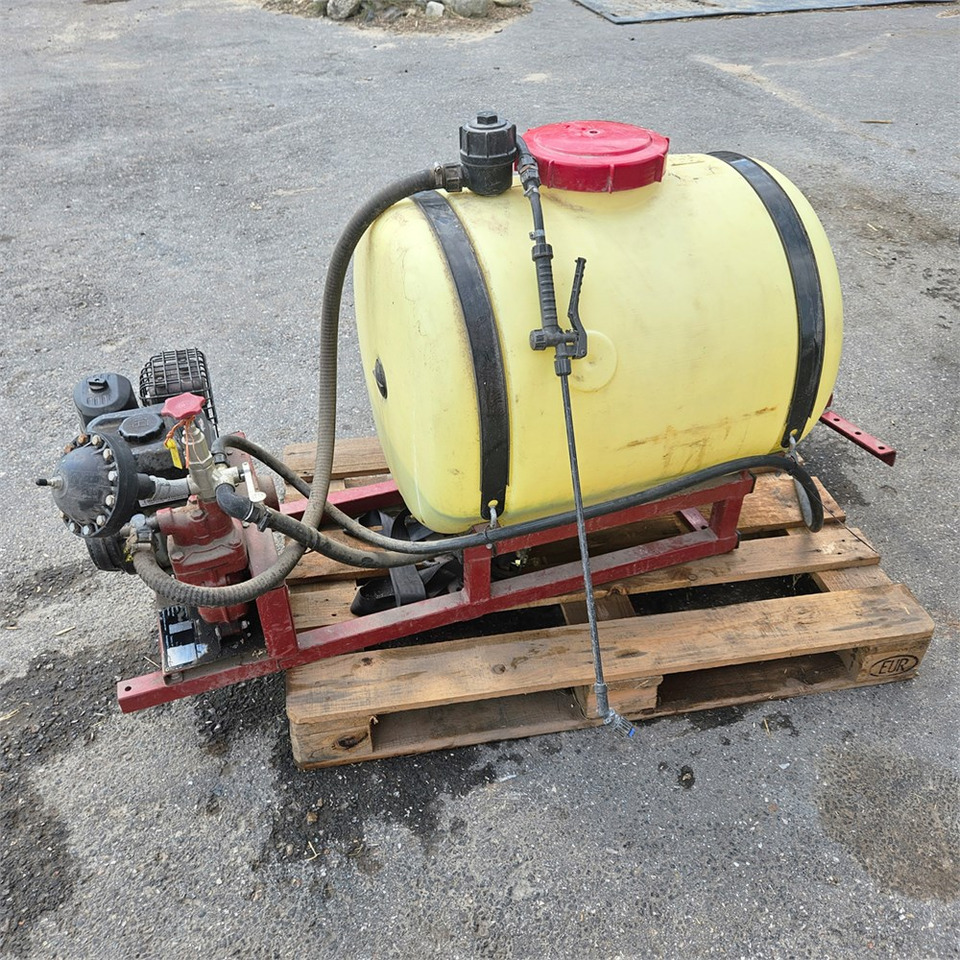 Hardi PU-200 - Máy xịt: hình 1 Hardi PU-200 - Máy xịt: hình 1