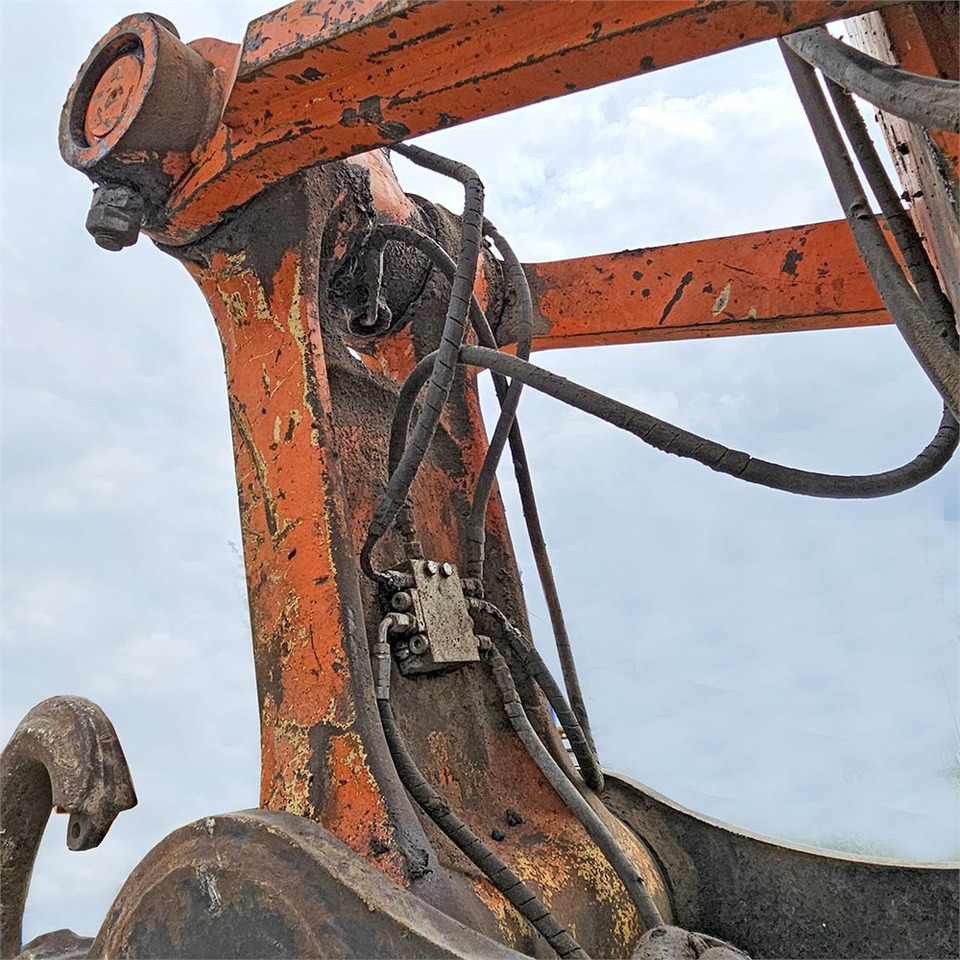 Máy xúc bánh xích Hitachi ZX210 LC-5B: hình 30