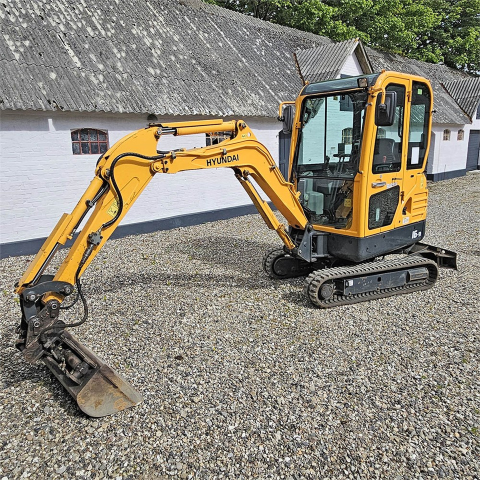 Hyundai Robex 16-9 - Máy xúc mini: hình 2 Hyundai Robex 16-9 - Máy xúc mini: hình 2