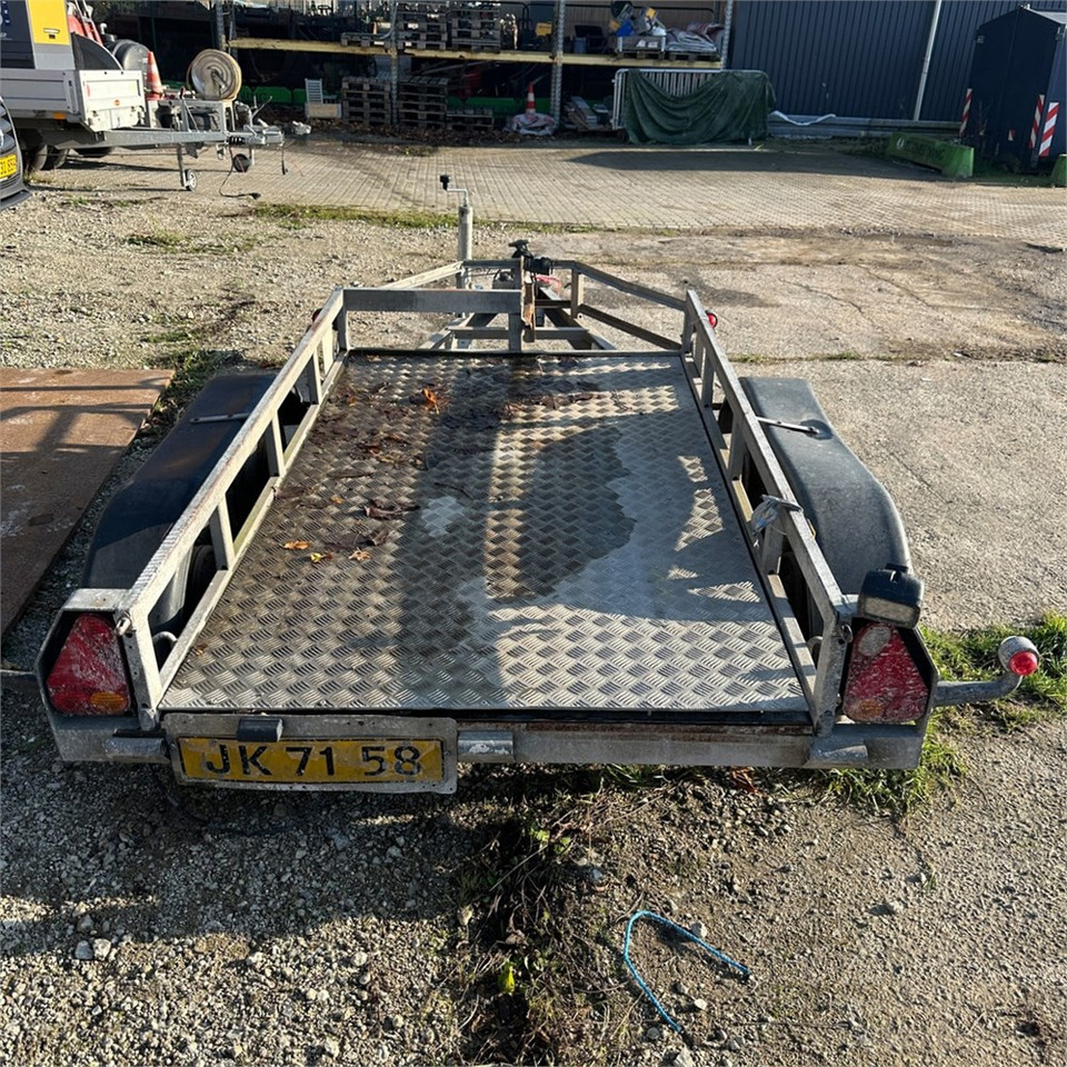 Ifor Williams 4 - Rơ moóc xe hơi: hình 3 Ifor Williams 4 - Rơ moóc xe hơi: hình 3