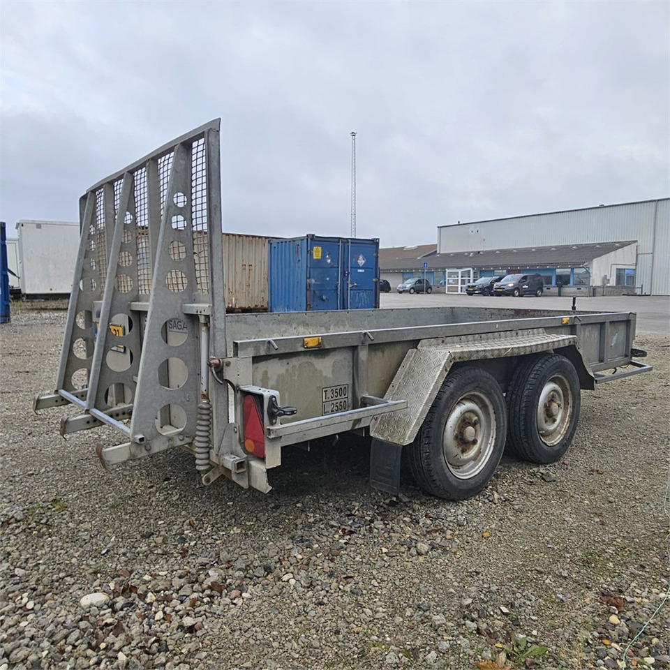 Cho thuê Ifor Williams GP126H Ifor Williams GP126H: hình 11 Cho thuê Ifor Williams GP126H Ifor Williams GP126H: hình 11