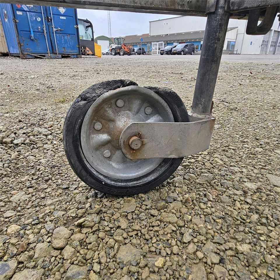 Cho thuê Ifor Williams GP126H Ifor Williams GP126H: hình 15 Cho thuê Ifor Williams GP126H Ifor Williams GP126H: hình 15