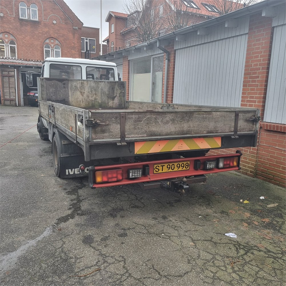 Iveco Daily 50C13, 2,8 TD - Xe tải thùng lửng/ Phẳng: hình 4 Iveco Daily 50C13, 2,8 TD - Xe tải thùng lửng/ Phẳng: hình 4