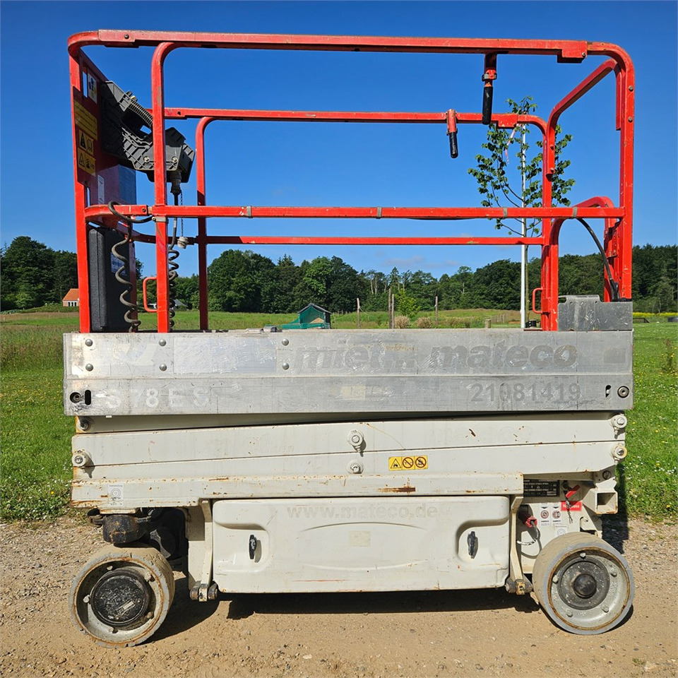 JLG 1930 ES - Máy nâng người hình kéo: hình 2 JLG 1930 ES - Máy nâng người hình kéo: hình 2
