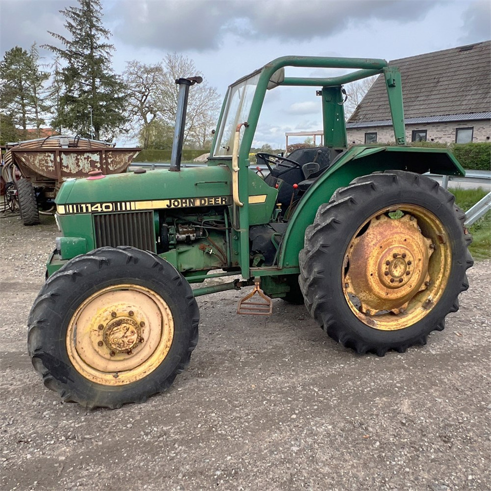 John Deere 1140 - Máy cày: hình 4 John Deere 1140 - Máy cày: hình 4