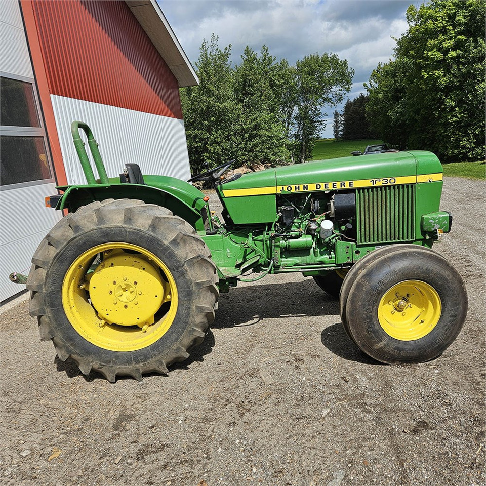 John Deere 1630 OU - Máy cày: hình 2 John Deere 1630 OU - Máy cày: hình 2
