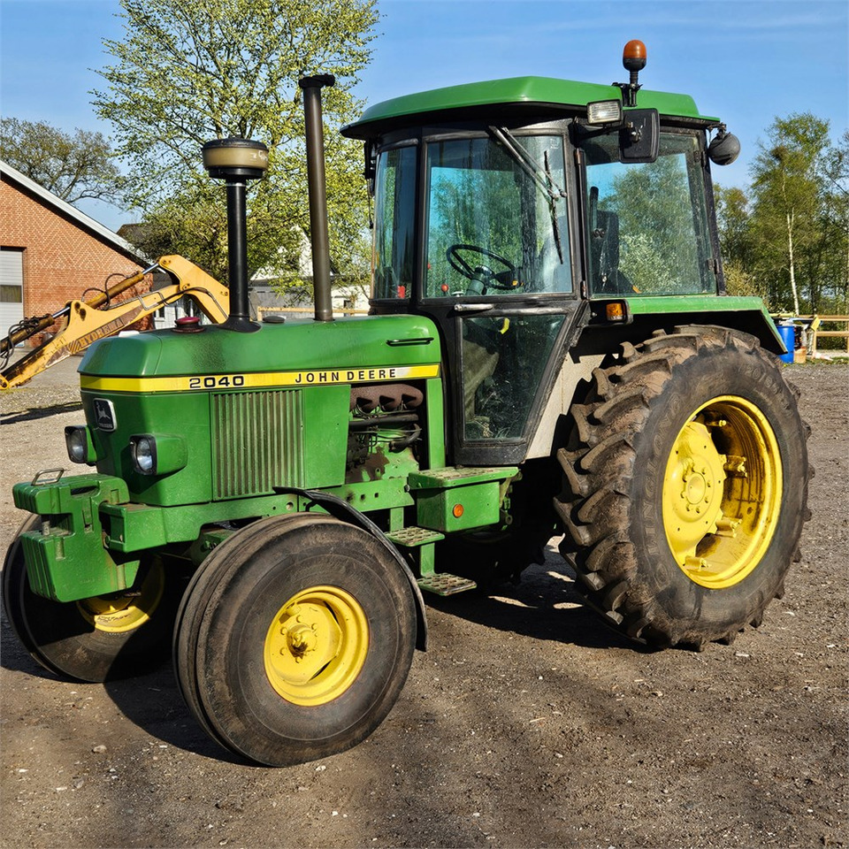 John Deere 2040 - Máy cày: hình 1 John Deere 2040 - Máy cày: hình 1