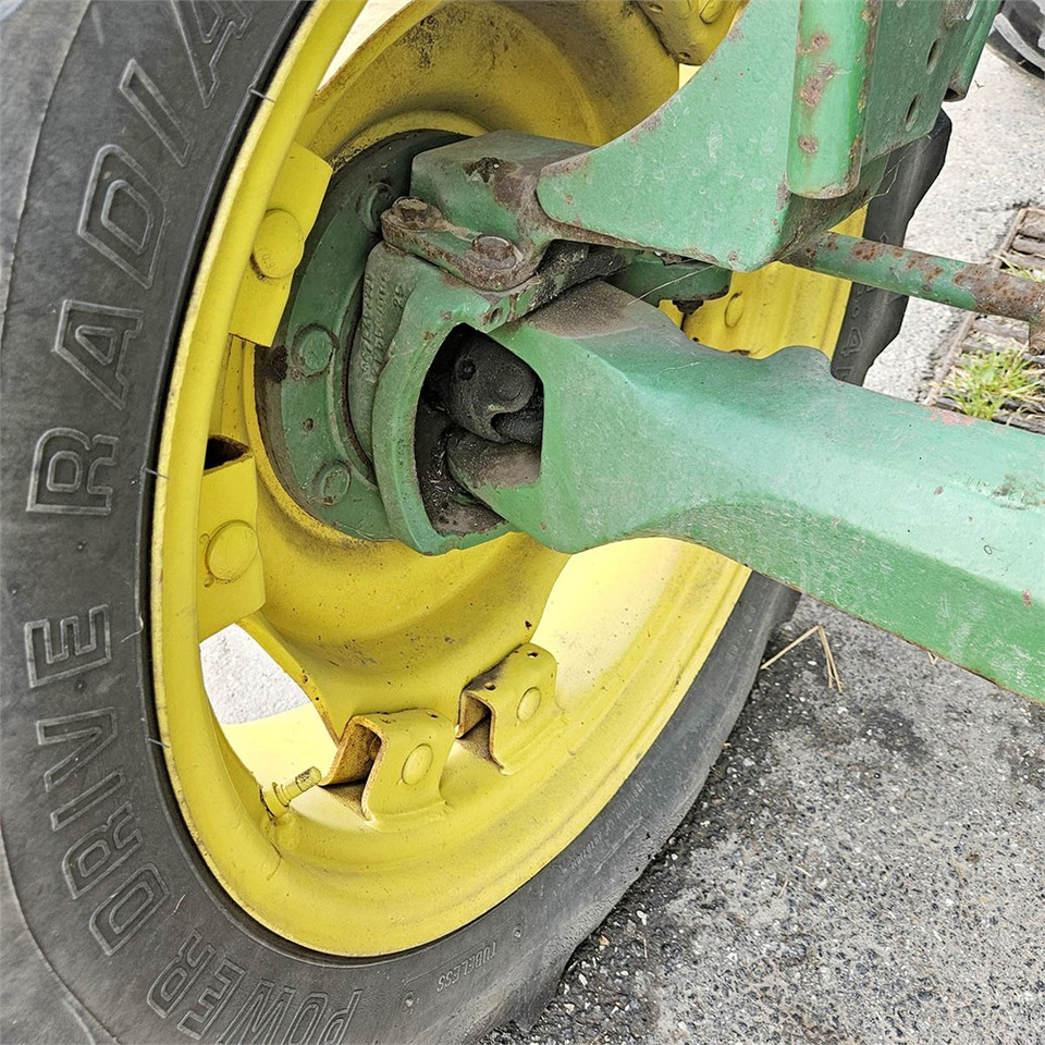 Máy cày John Deere 2850 MFWD: hình 46 Máy cày John Deere 2850 MFWD: hình 46