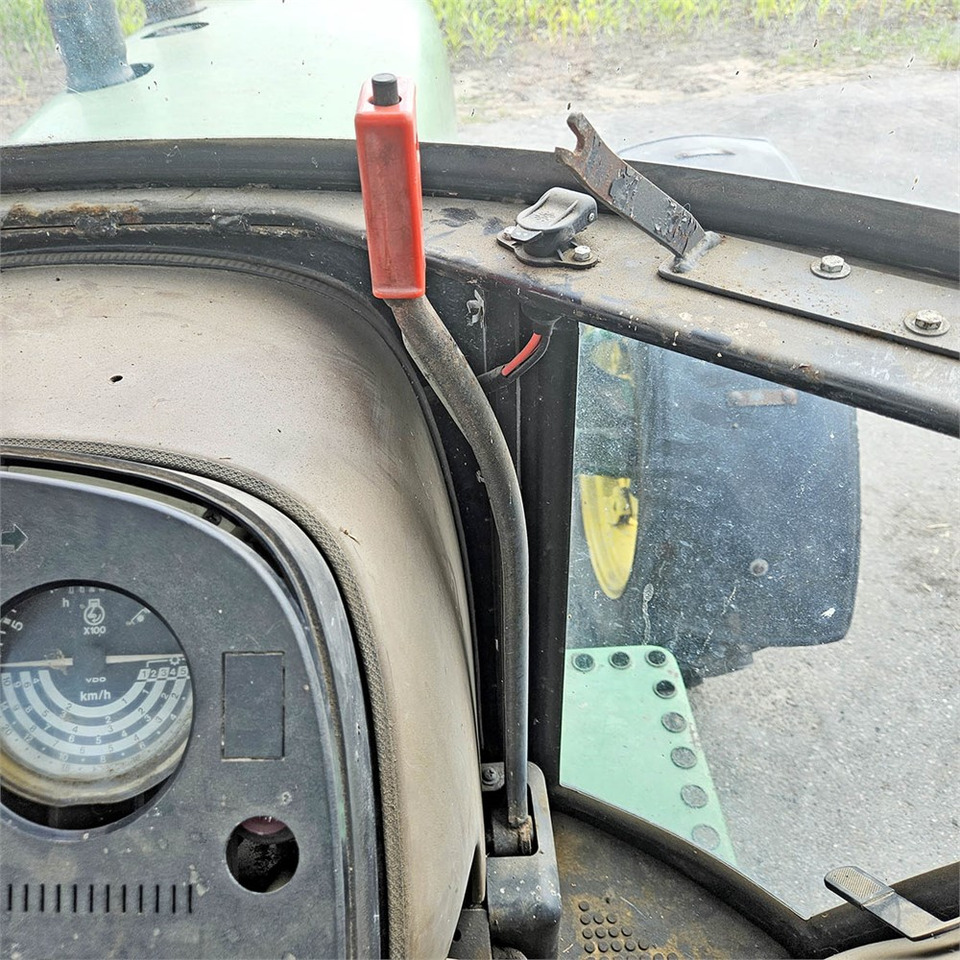 Máy cày John Deere 2850 MFWD: hình 18 Máy cày John Deere 2850 MFWD: hình 18