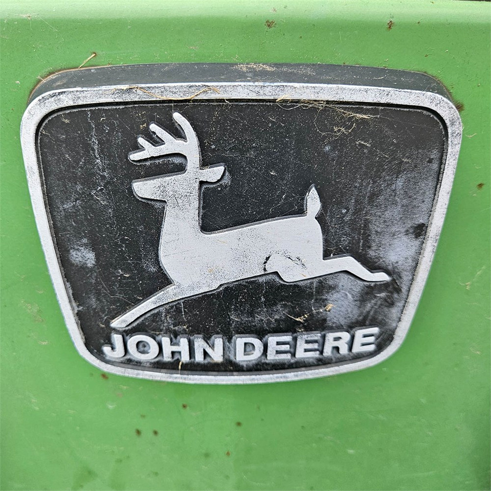 Máy cày John Deere 2850 MFWD: hình 32 Máy cày John Deere 2850 MFWD: hình 32