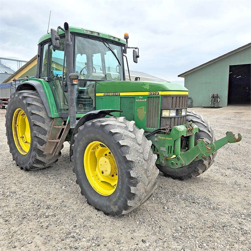 John Deere 6910 - Máy cày: hình 5 John Deere 6910 - Máy cày: hình 5