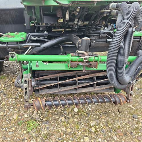 Máy cắt cỏ vườn John Deere 7700 Precisioncut: hình 16 Máy cắt cỏ vườn John Deere 7700 Precisioncut: hình 16