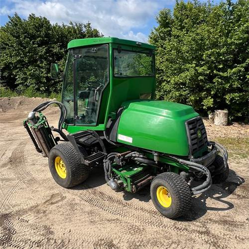 John Deere 8700 PC FM - Máy cắt cỏ vườn: hình 5 John Deere 8700 PC FM - Máy cắt cỏ vườn: hình 5