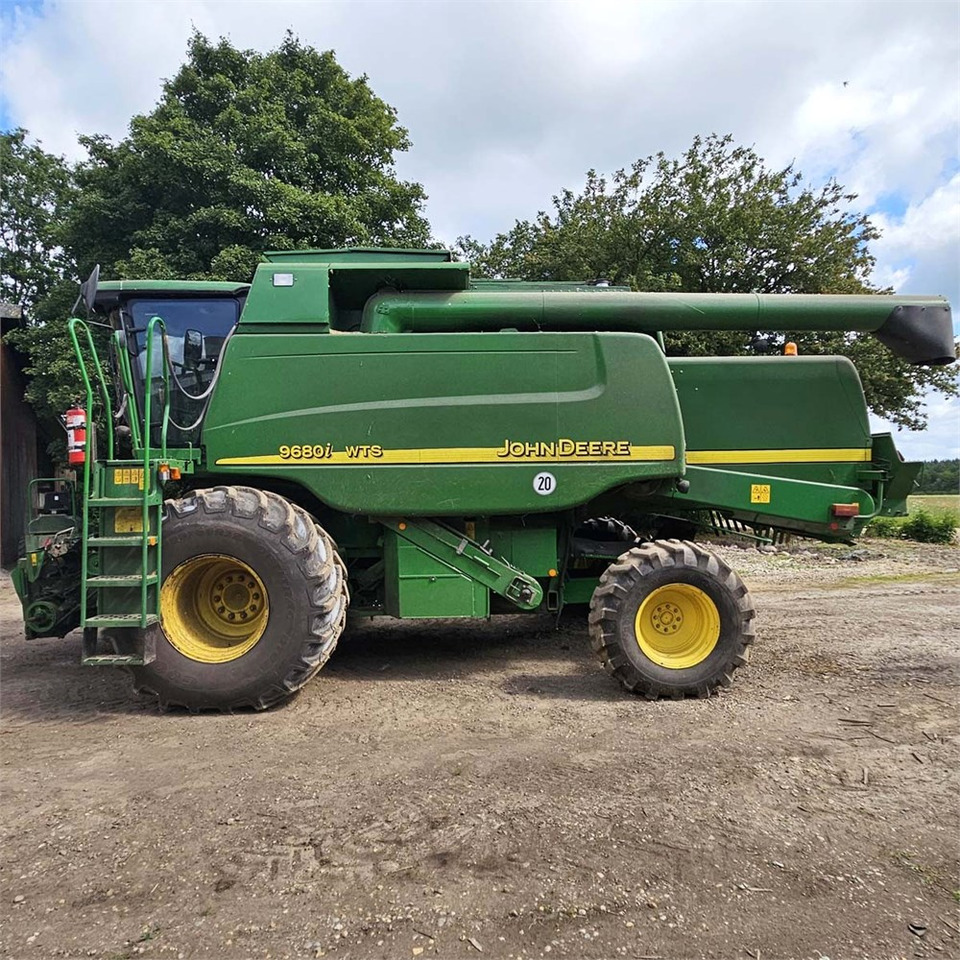 John Deere 9680i WTS - Máy gặt: hình 1 John Deere 9680i WTS - Máy gặt: hình 1