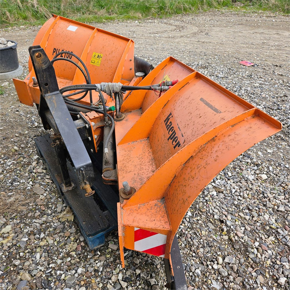 Kacper PU-2100 - Cày tuyết: hình 4 Kacper PU-2100 - Cày tuyết: hình 4