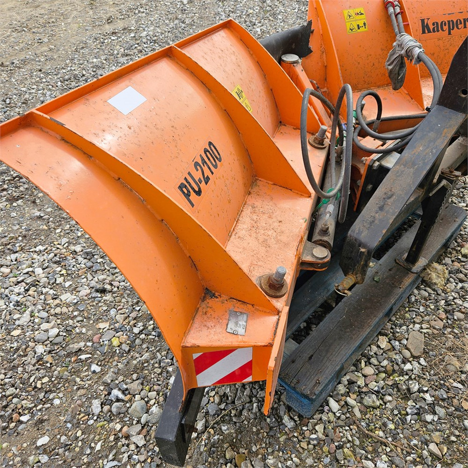 Kacper PU-2100 - Cày tuyết: hình 3 Kacper PU-2100 - Cày tuyết: hình 3