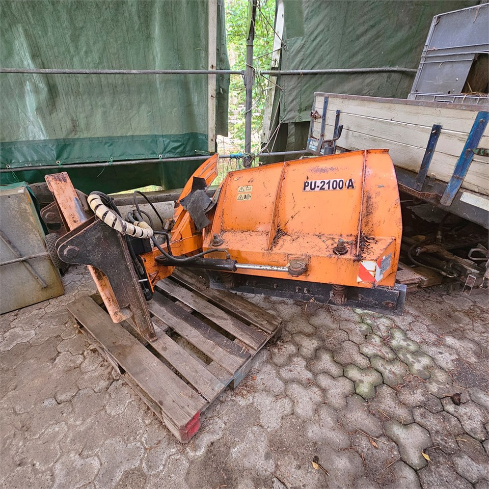Kacper PU2100A - Cày tuyết: hình 1 Kacper PU2100A - Cày tuyết: hình 1