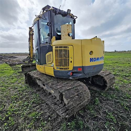 Komatsu FC118 MR-8 - Máy xúc bánh xích: hình 4 Komatsu FC118 MR-8 - Máy xúc bánh xích: hình 4