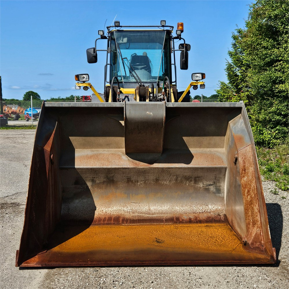 Máy xúc lật bánh lốp Komatsu WA320-5H: hình 7