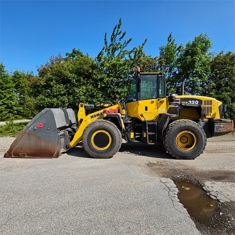 Máy xúc lật bánh lốp Komatsu WA320-5H: hình 9