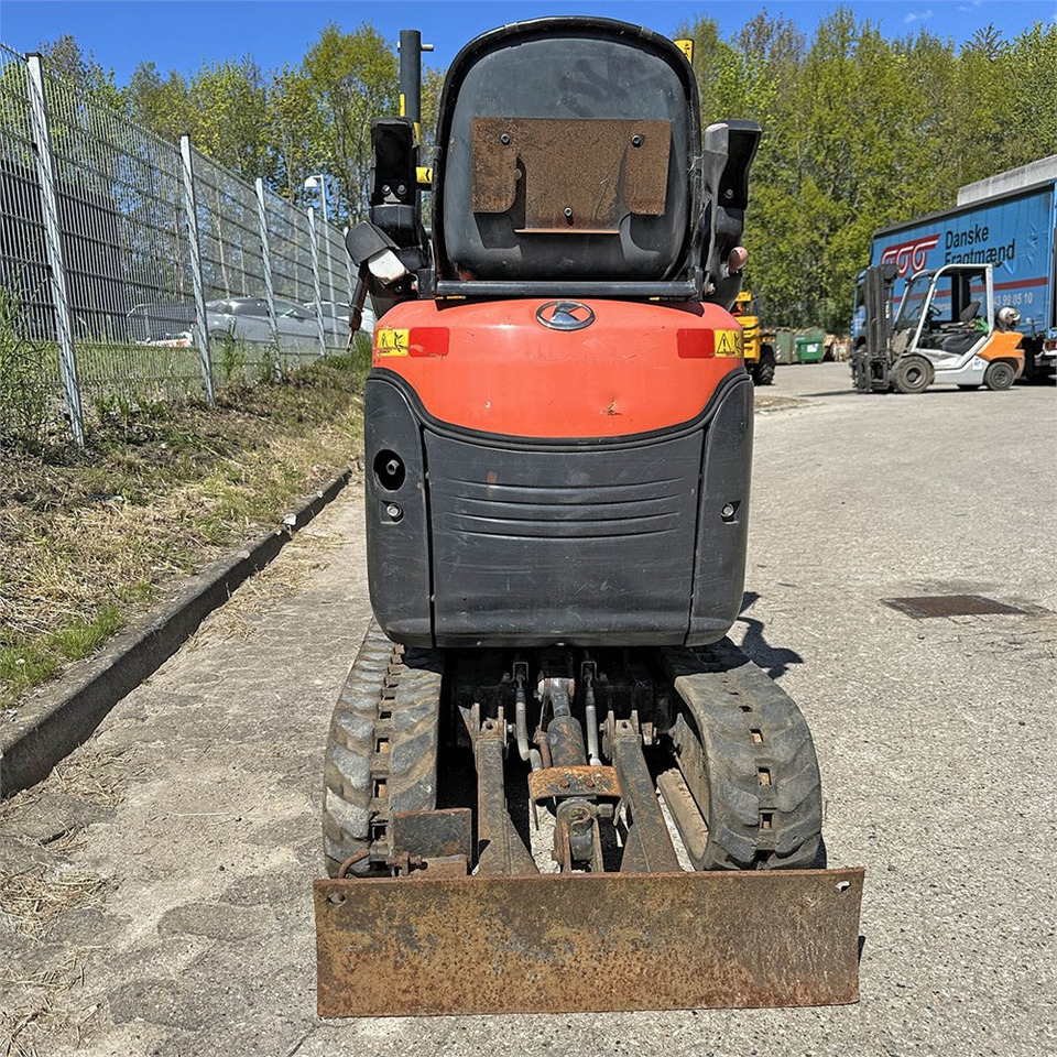 Kubota U10-3 - Máy xúc mini: hình 5 Kubota U10-3 - Máy xúc mini: hình 5