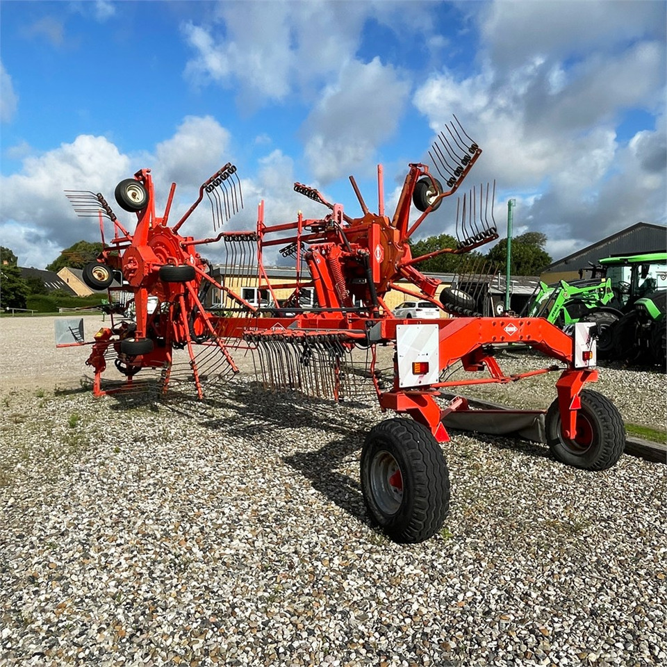 Kuhn GA8020 - Trang thiết bị dàn trải: hình 3 Kuhn GA8020 - Trang thiết bị dàn trải: hình 3